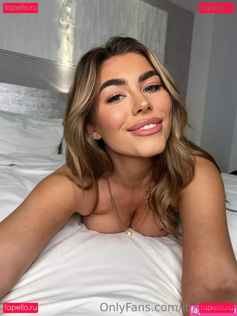 itsbellsxo Onlyfans Photo Gallery 