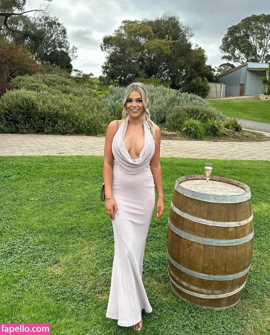 Alisha Pertini Onlyfans Photo Gallery 