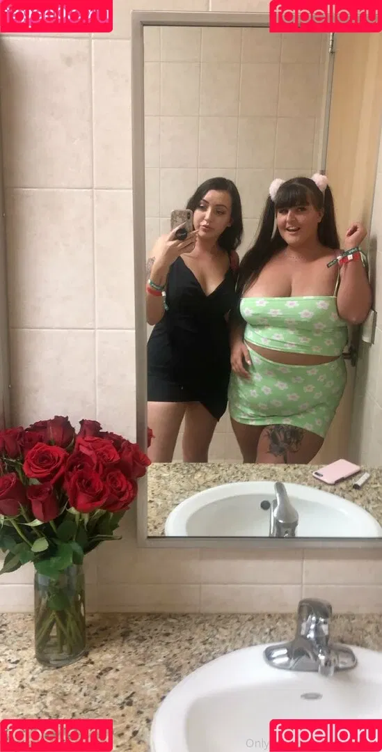 lydiaonline Onlyfans Photo Gallery 