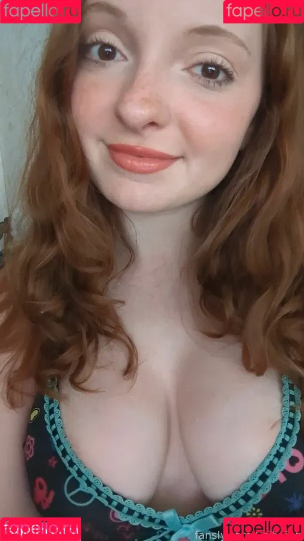 cait_linh Onlyfans Photo Gallery 