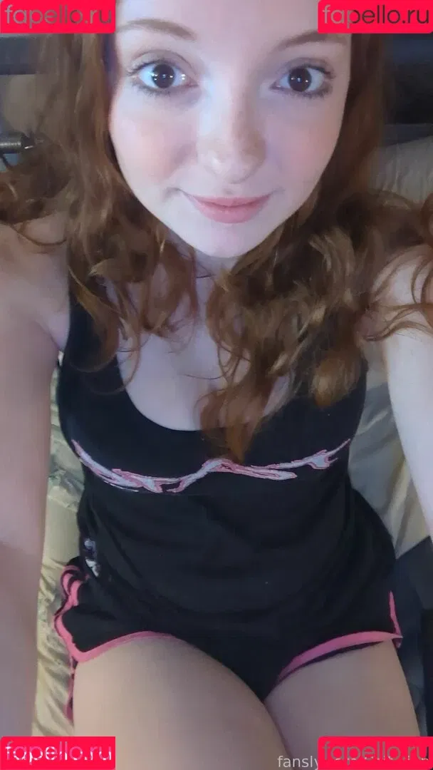 cait_linh Onlyfans Photo Gallery 