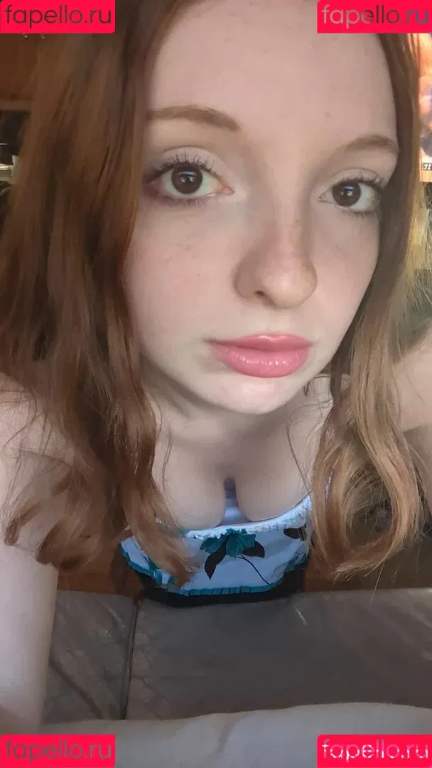 cait_linh Onlyfans Photo Gallery 