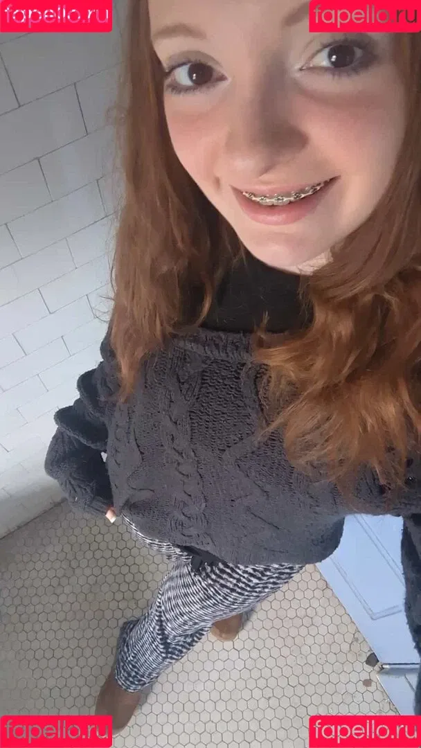 cait_linh Onlyfans Photo Gallery 