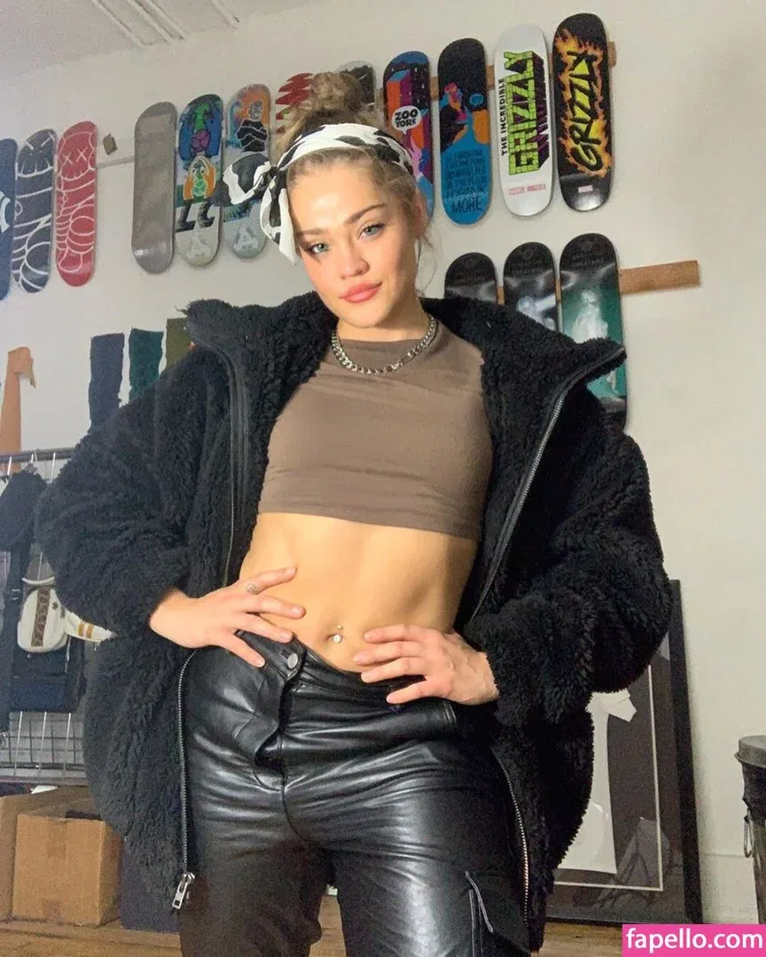 Laney DeGrasse Onlyfans Photo Gallery 
