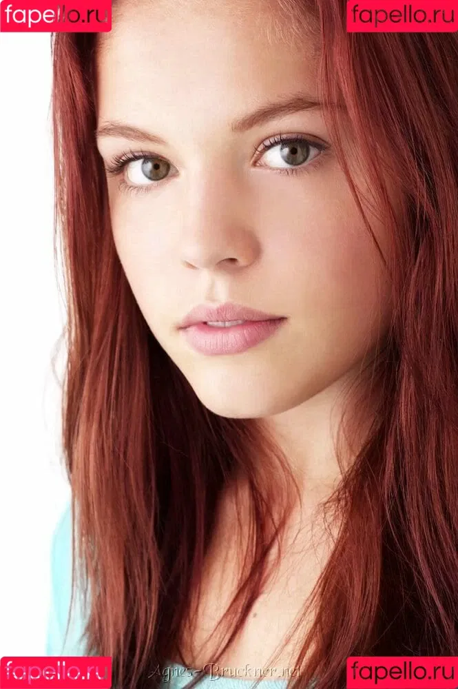 Agnes Bruckner Onlyfans Photo Gallery 