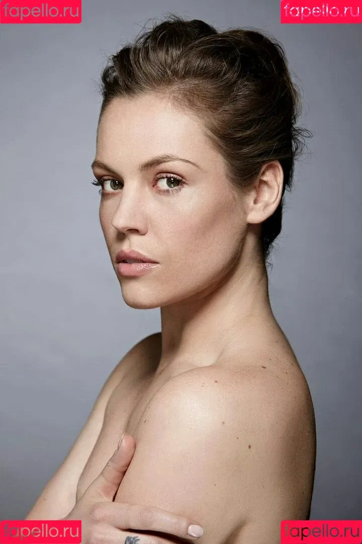 Agnes Bruckner Onlyfans Photo Gallery 