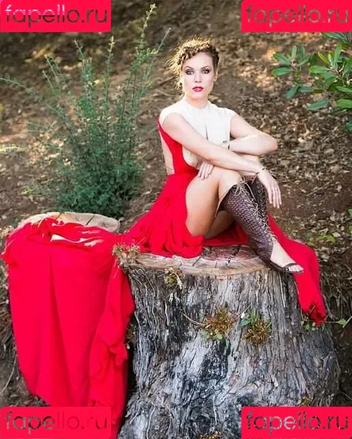 Agnes Bruckner Onlyfans Photo Gallery 