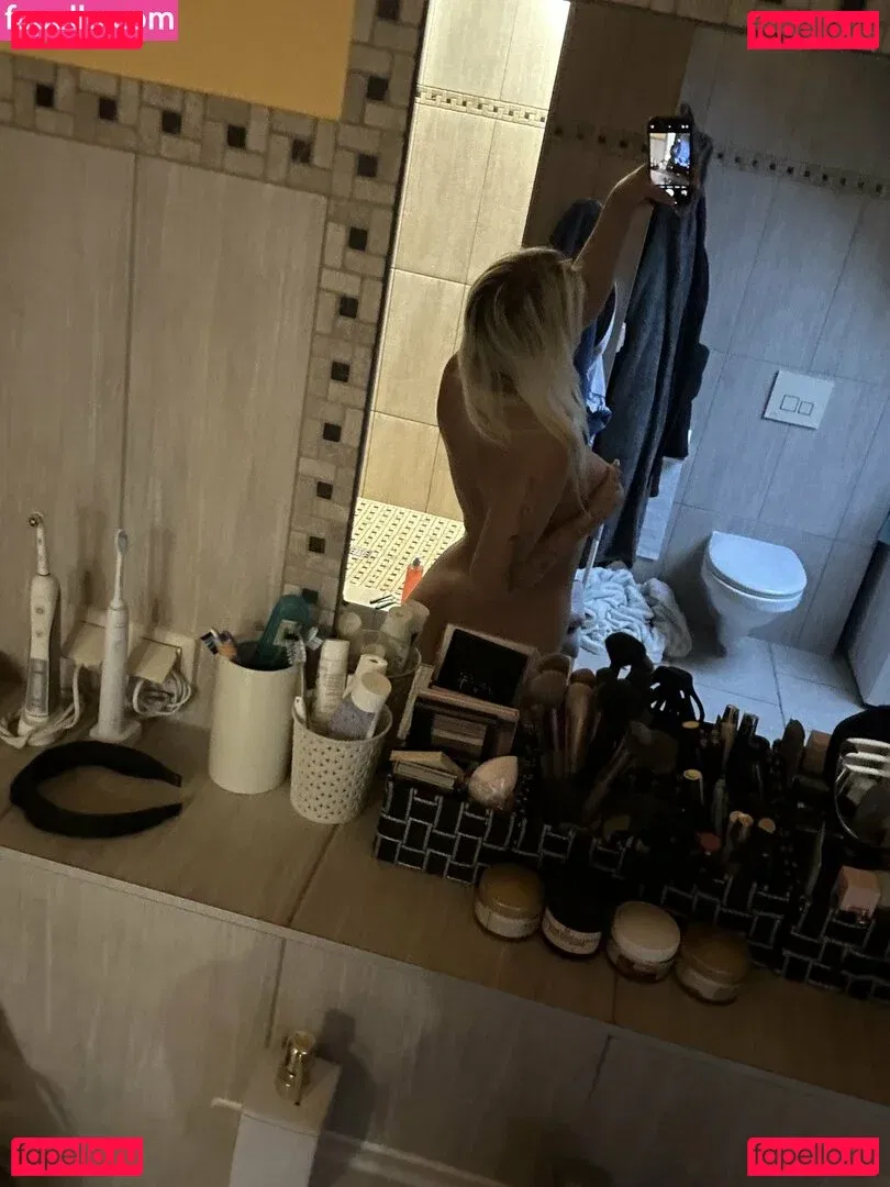 Justyna Czerwinska Onlyfans Photo Gallery 