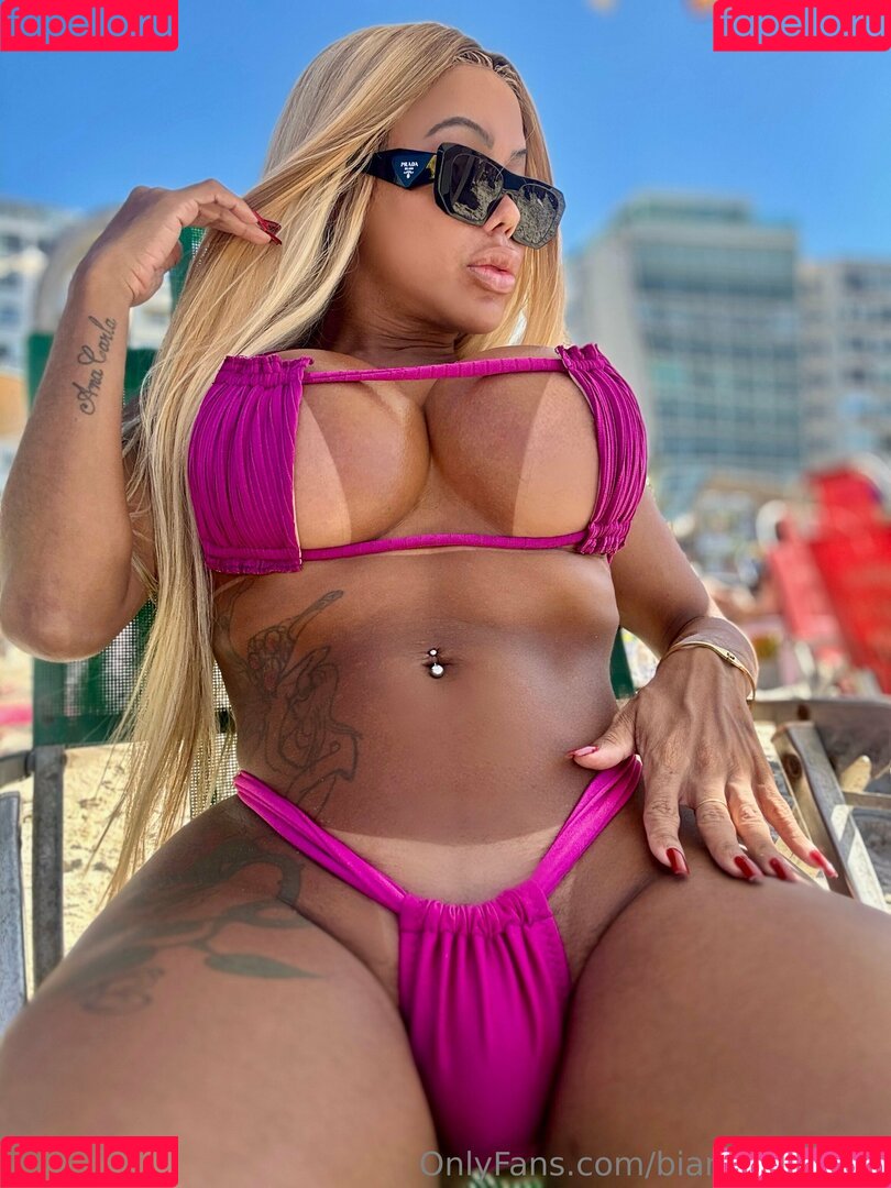 biancaferrazts Onlyfans Photo Gallery 