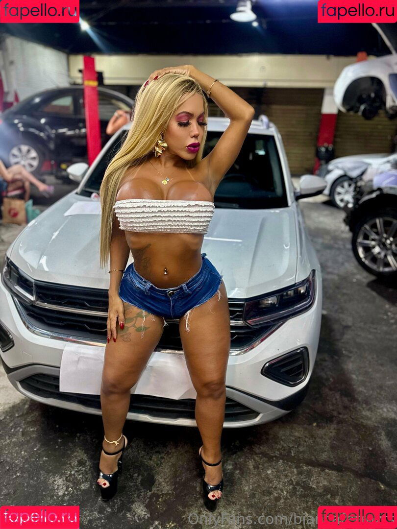 biancaferrazts Onlyfans Photo Gallery 