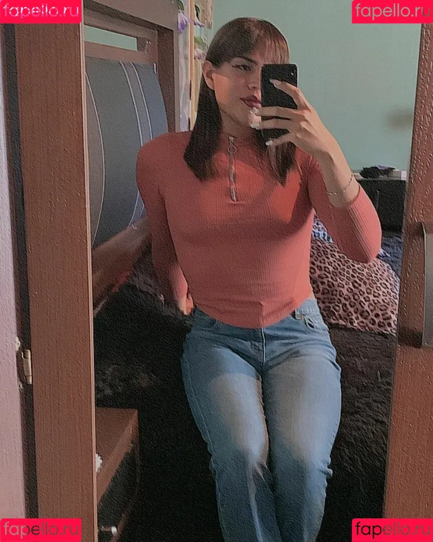 Lilith Moreno Onlyfans Photo Gallery 