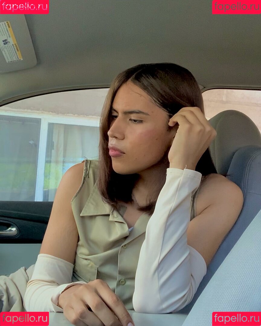 Lilith Moreno Onlyfans Photo Gallery 