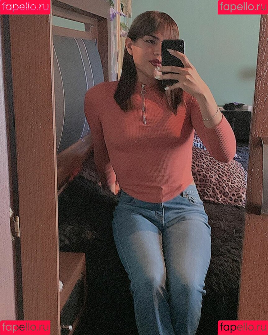 Lilith Moreno Onlyfans Photo Gallery 