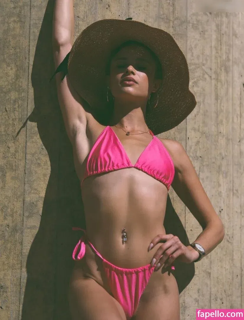 Christin "Queenie" Okpara Onlyfans Photo Gallery 