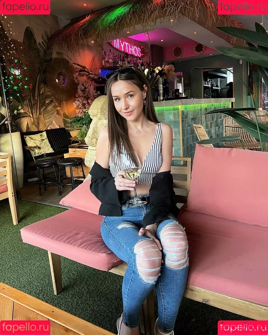 Lexi Zielinska Onlyfans Photo Gallery 
