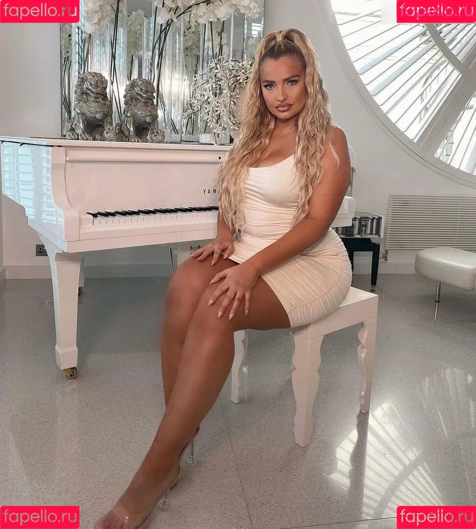 Sarina Nowak Onlyfans Photo Gallery 