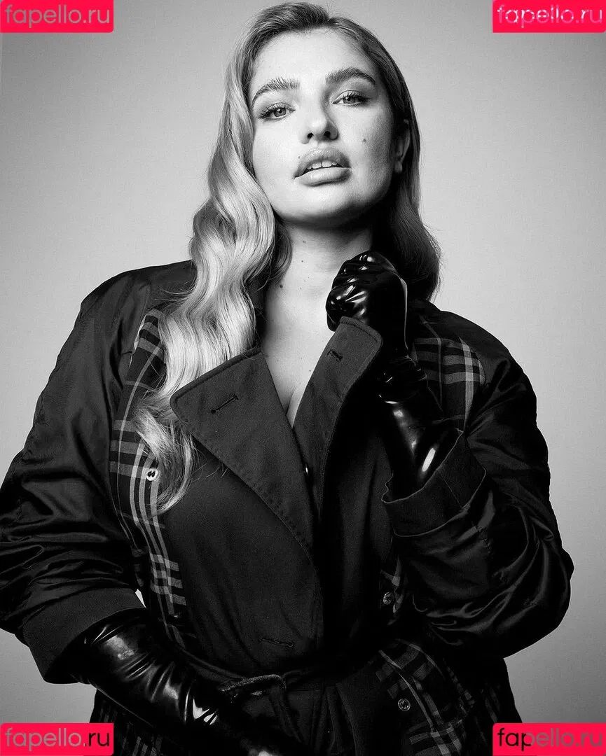 Sarina Nowak Onlyfans Photo Gallery 
