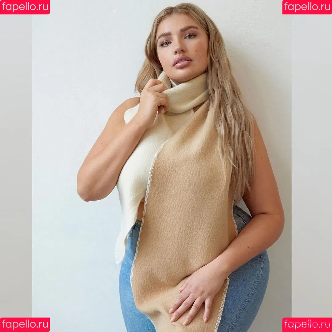 Sarina Nowak Onlyfans Photo Gallery 
