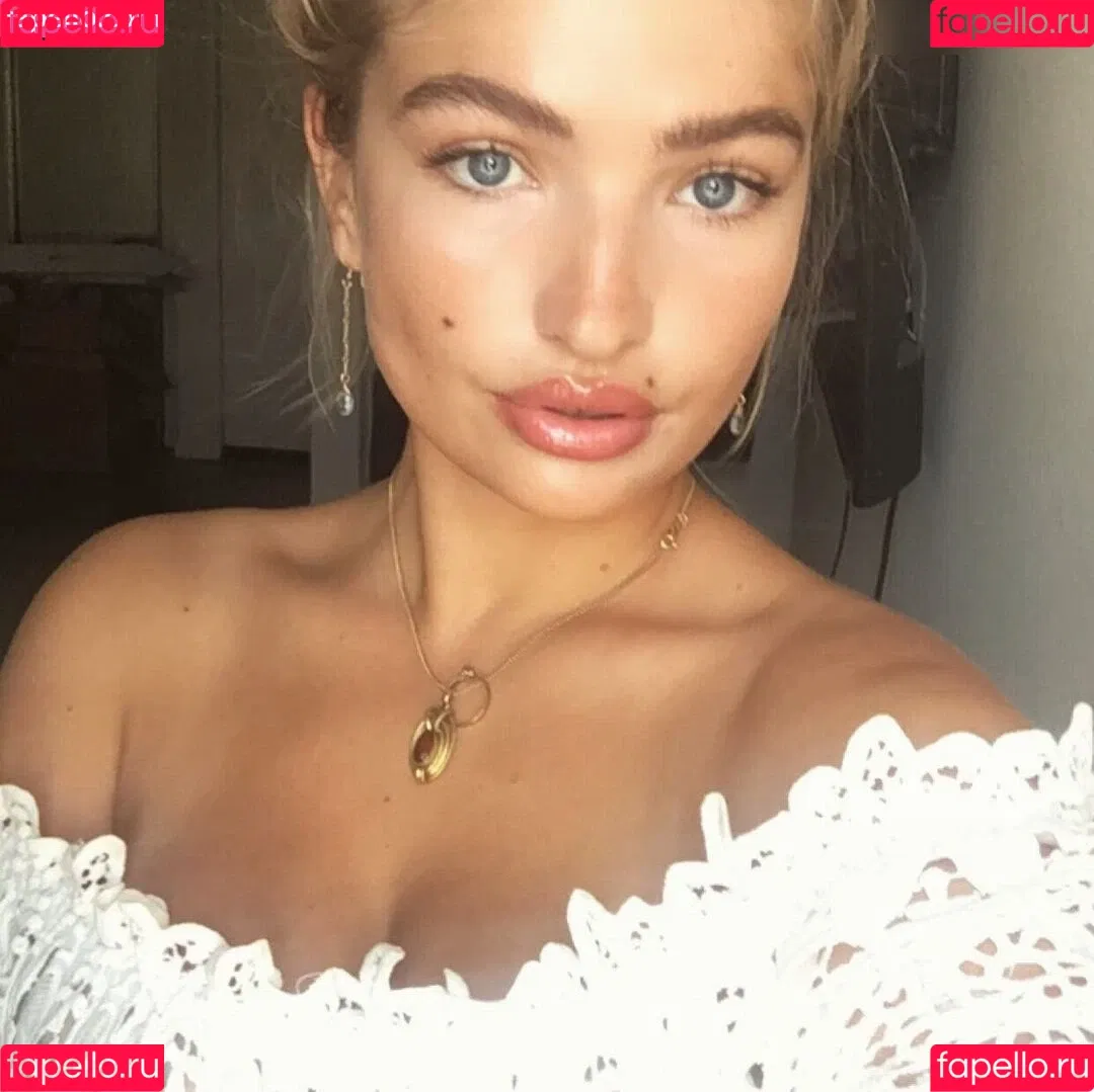 Sarina Nowak Onlyfans Photo Gallery 