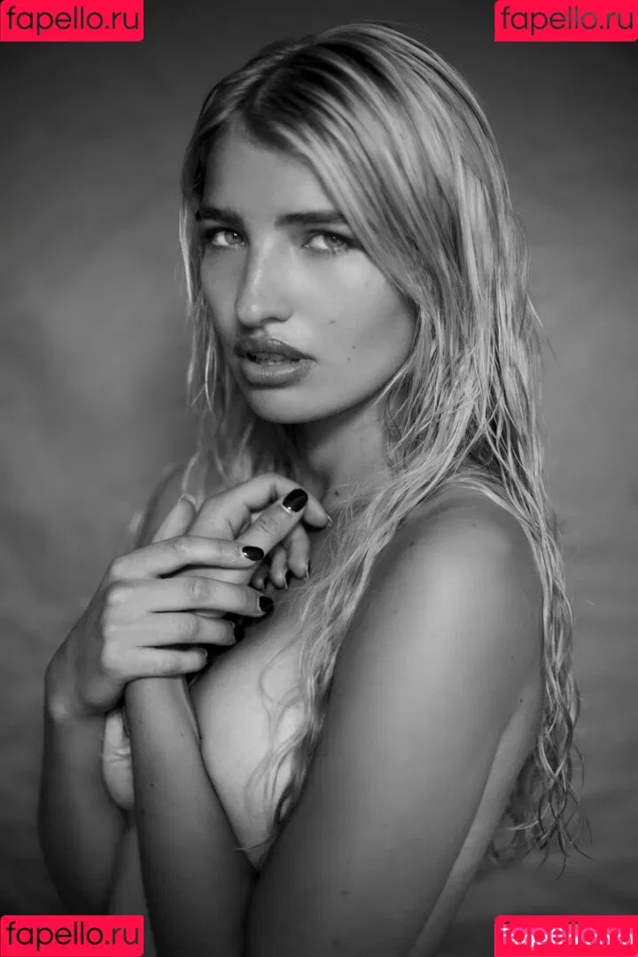 Sarina Nowak Onlyfans Photo Gallery 