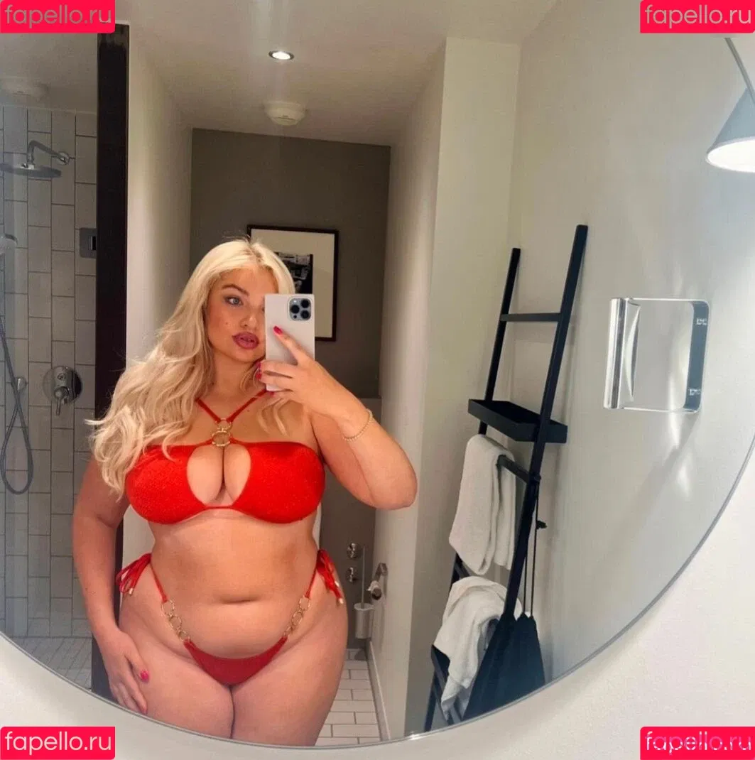 Sarina Nowak Onlyfans Photo Gallery 