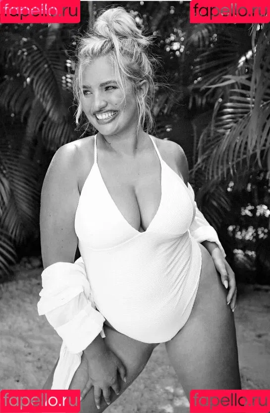 Sarina Nowak Onlyfans Photo Gallery 