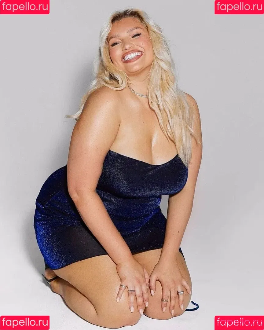 Sarina Nowak Onlyfans Photo Gallery 