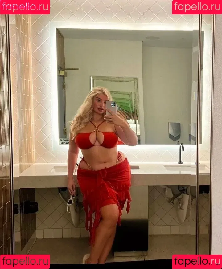 Sarina Nowak Onlyfans Photo Gallery 