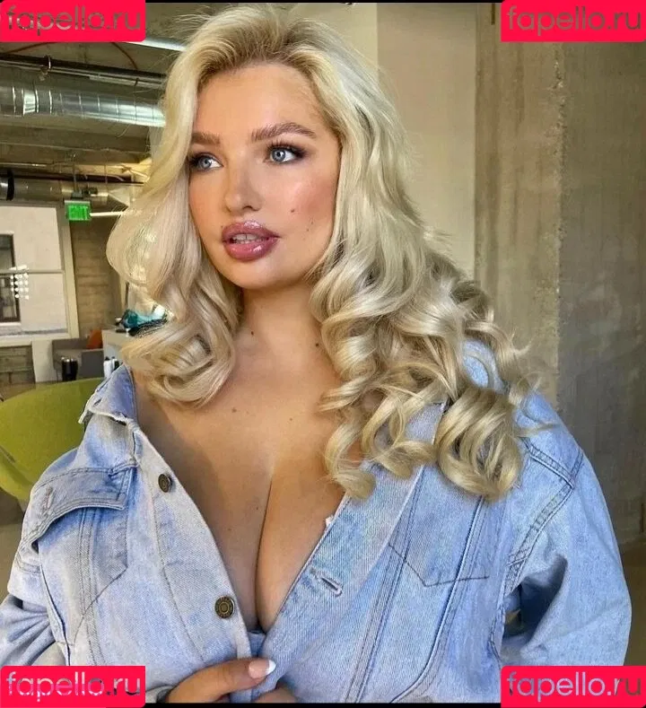 Sarina Nowak Onlyfans Photo Gallery 