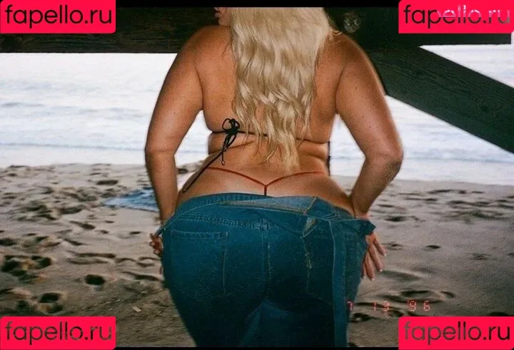 Sarina Nowak Onlyfans Photo Gallery 