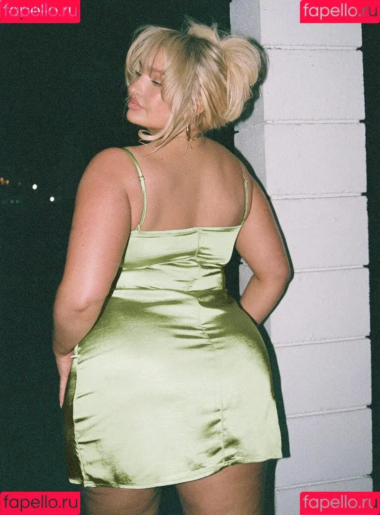 Sarina Nowak Onlyfans Photo Gallery 