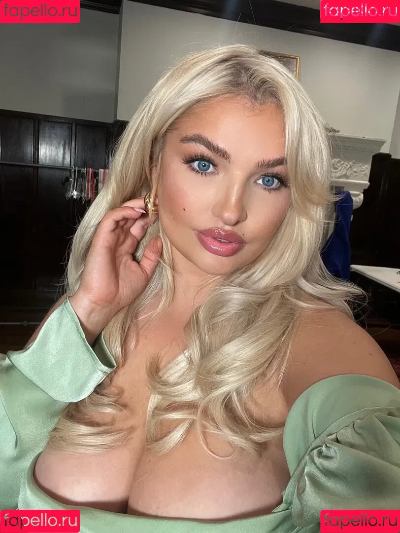 Sarina Nowak Onlyfans Photo Gallery 