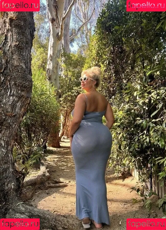 Sarina Nowak Onlyfans Photo Gallery 