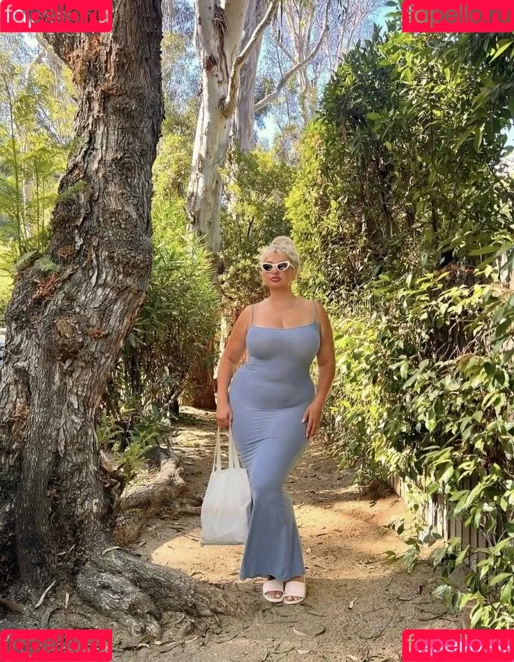 Sarina Nowak Onlyfans Photo Gallery 