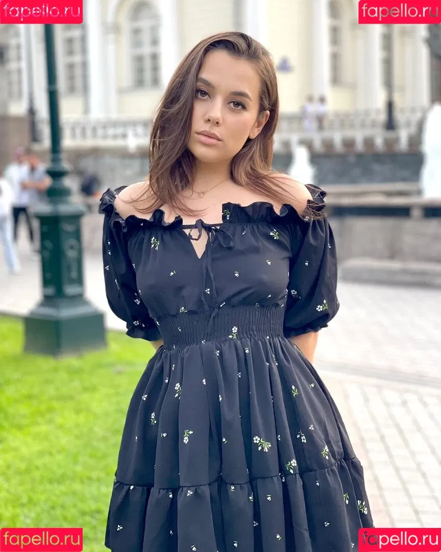 HoneyGirl Onlyfans Photo Gallery 
