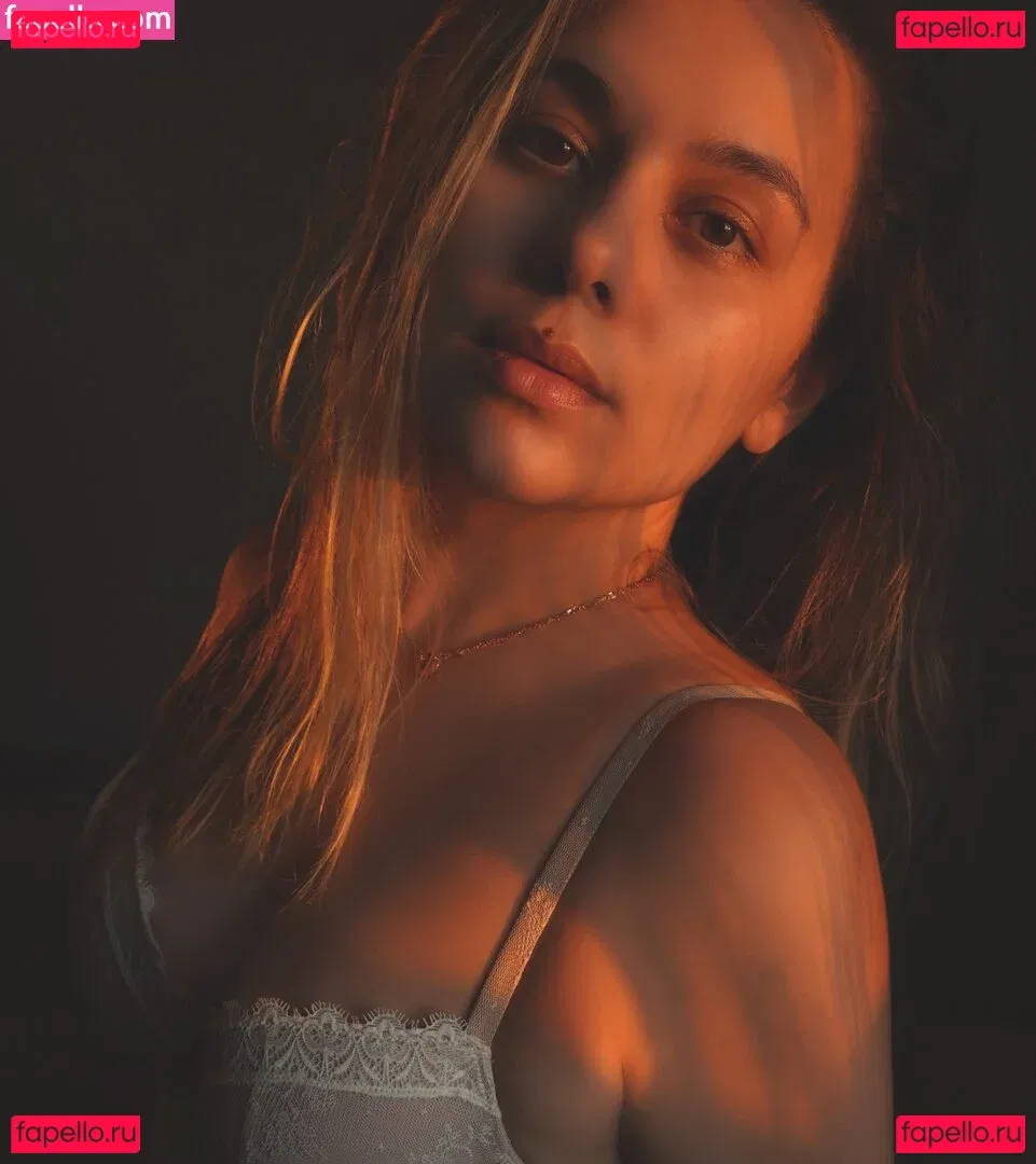 HoneyGirl Onlyfans Photo Gallery 