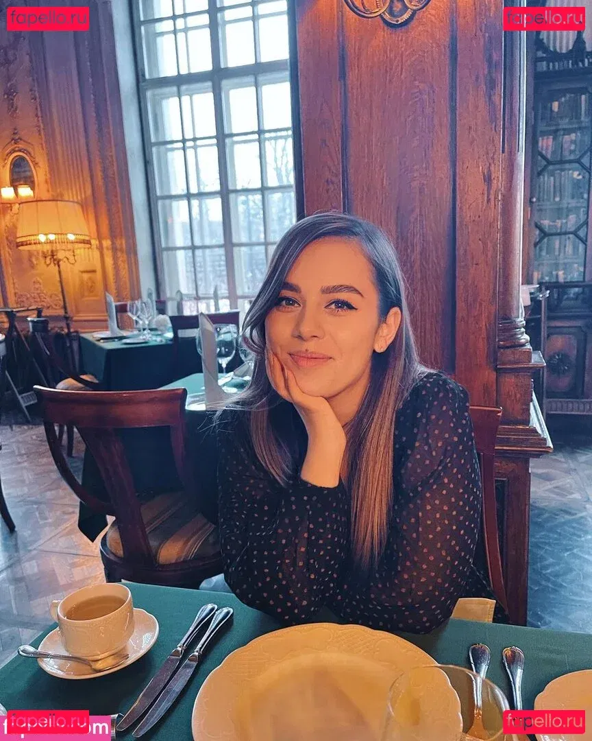 HoneyGirl Onlyfans Photo Gallery 