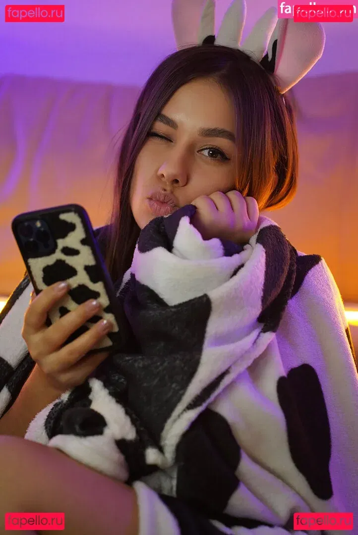 HoneyGirl Onlyfans Photo Gallery 