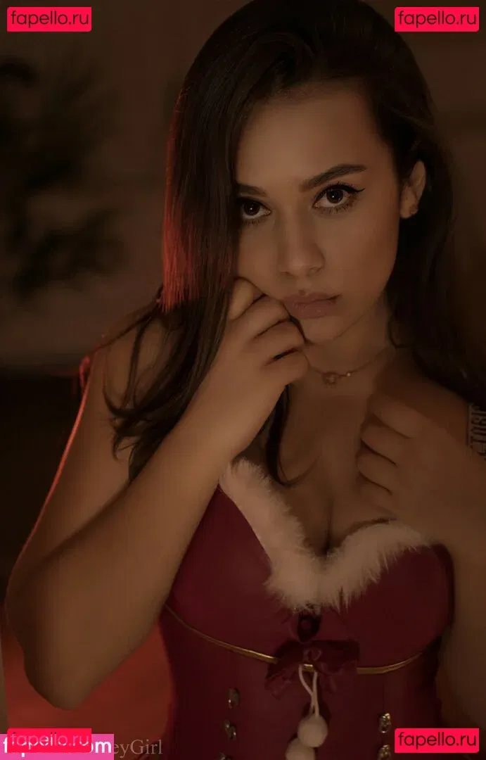 HoneyGirl Onlyfans Photo Gallery 