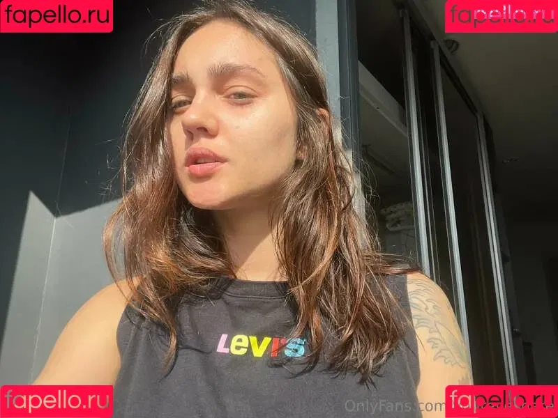 youreyeshere Onlyfans Photo Gallery 