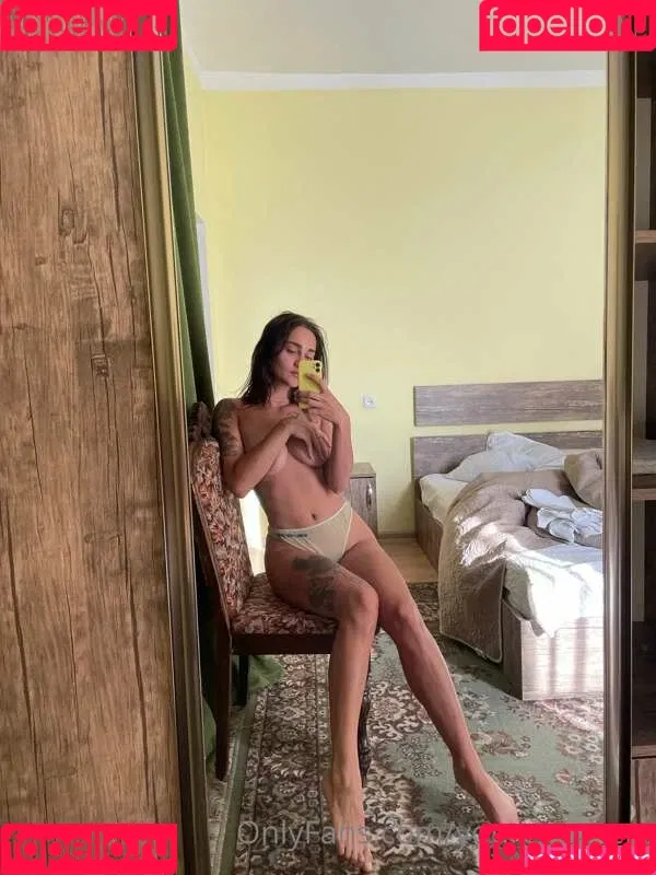 youreyeshere Onlyfans Photo Gallery 