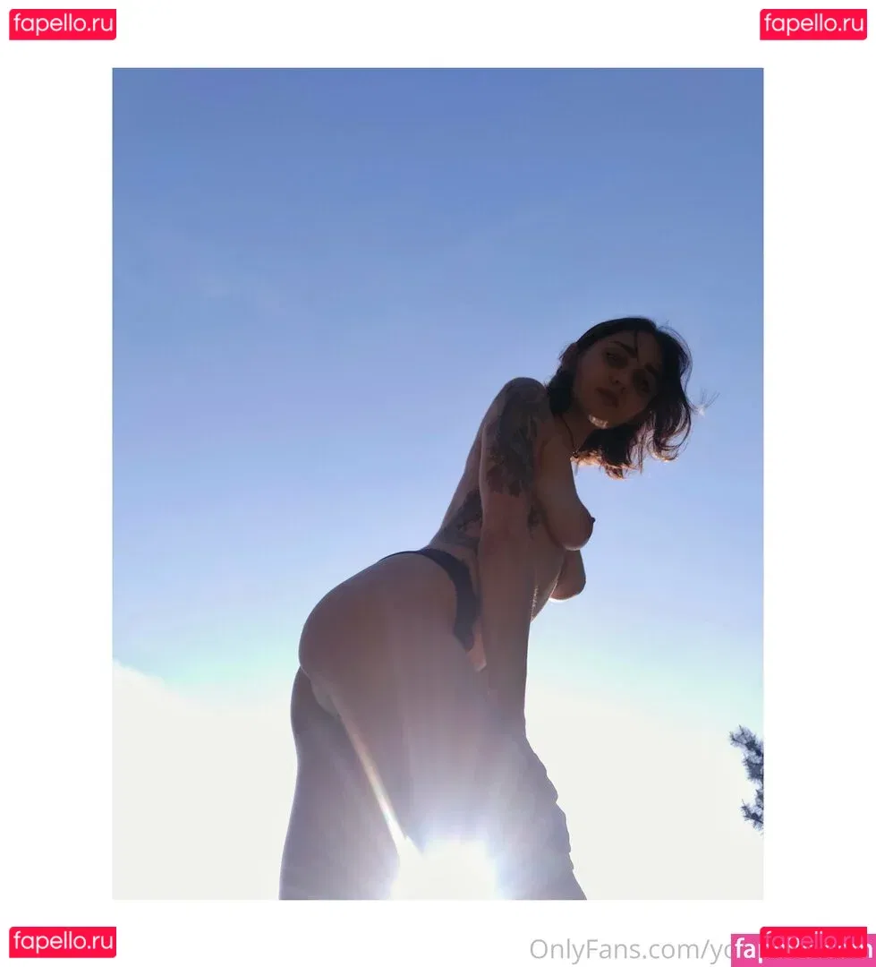 youreyeshere Onlyfans Photo Gallery 