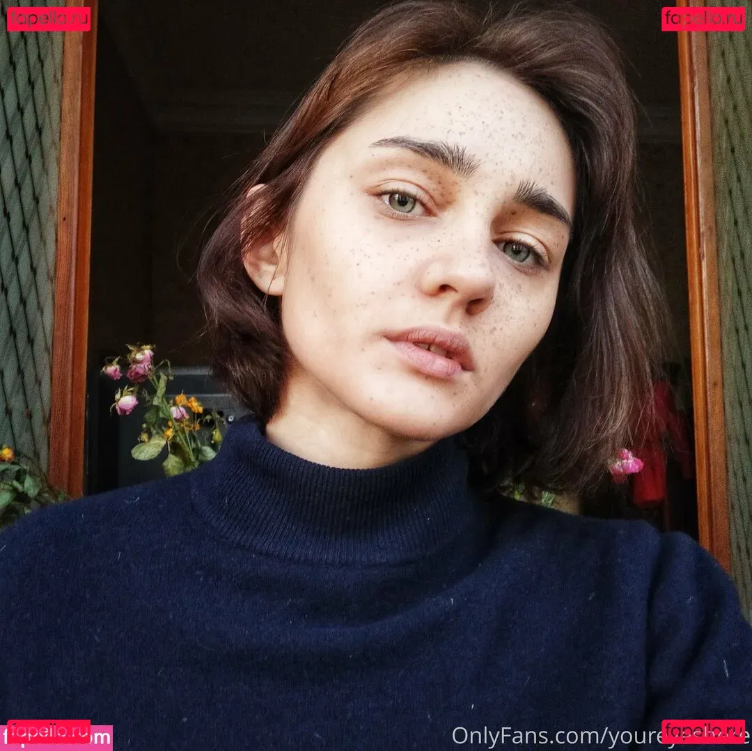 youreyeshere Onlyfans Photo Gallery 