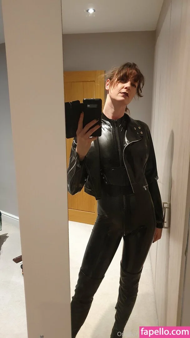 bound2onefree Onlyfans Photo Gallery 