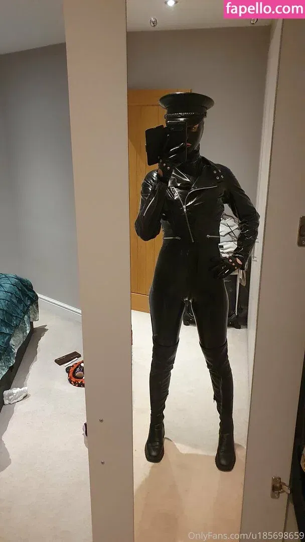 bound2onefree Onlyfans Photo Gallery 