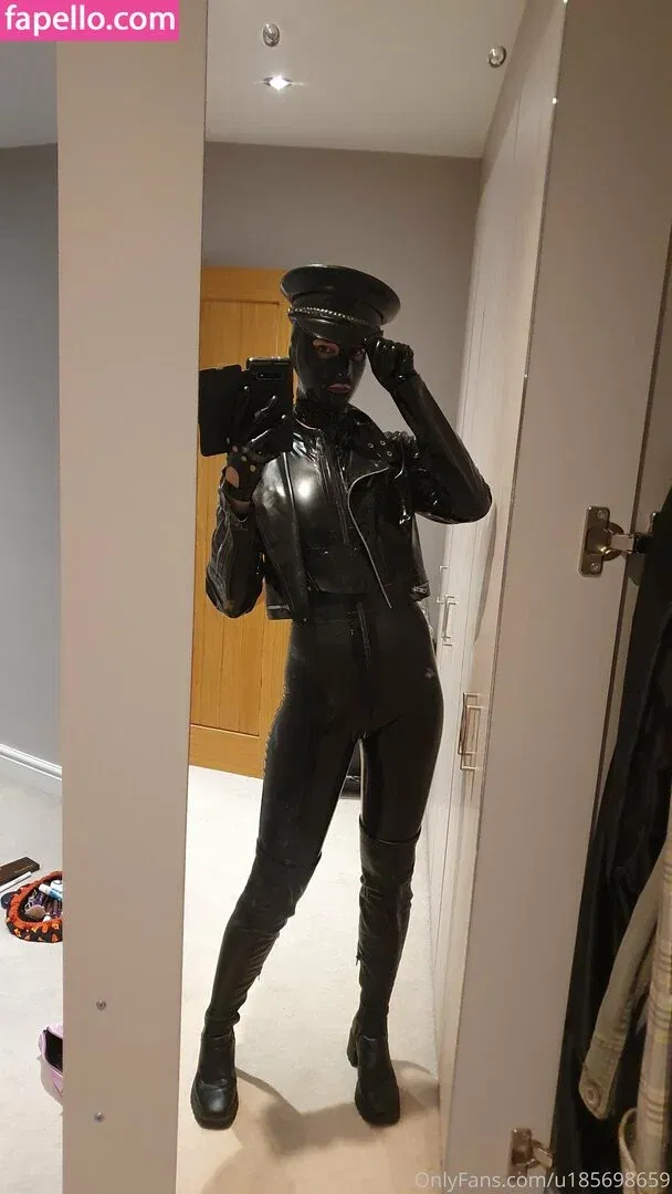 bound2onefree Onlyfans Photo Gallery 