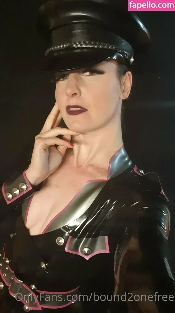 bound2onefree Onlyfans Photo Gallery 