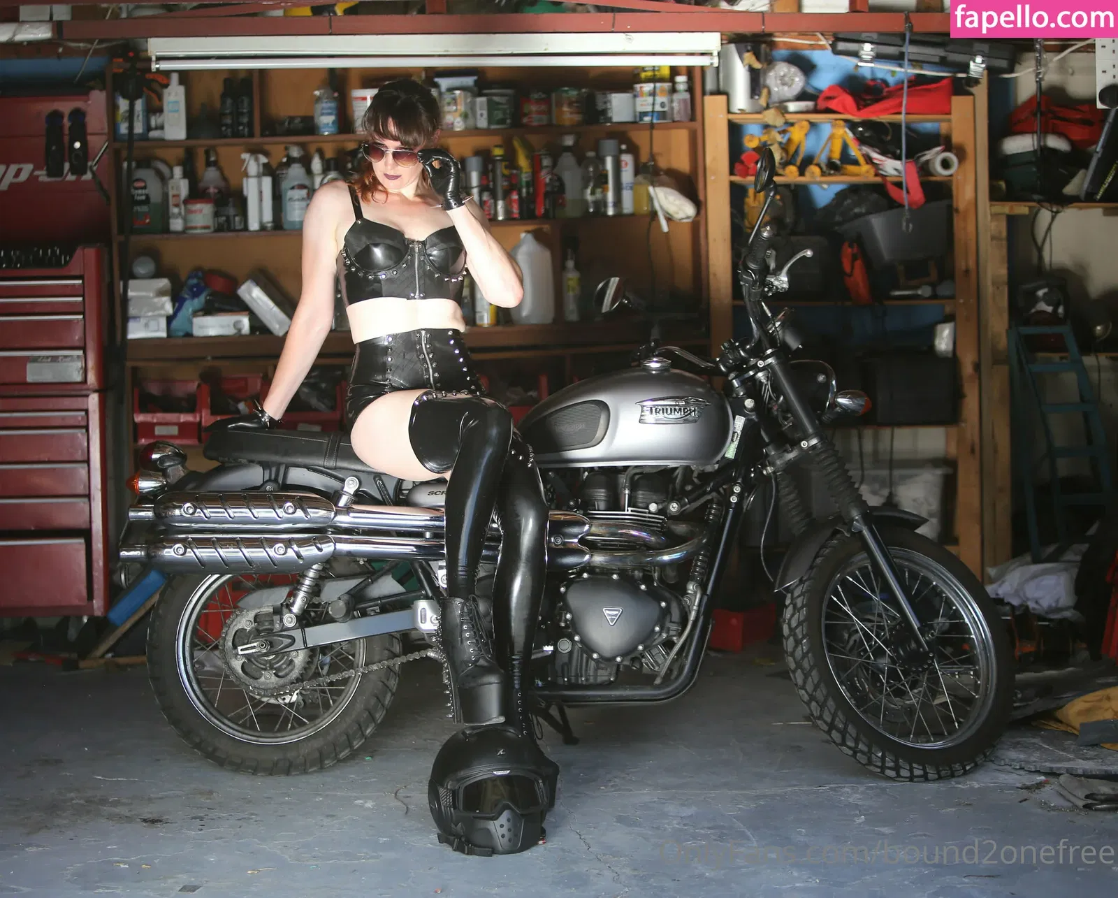 bound2onefree Onlyfans Photo Gallery 