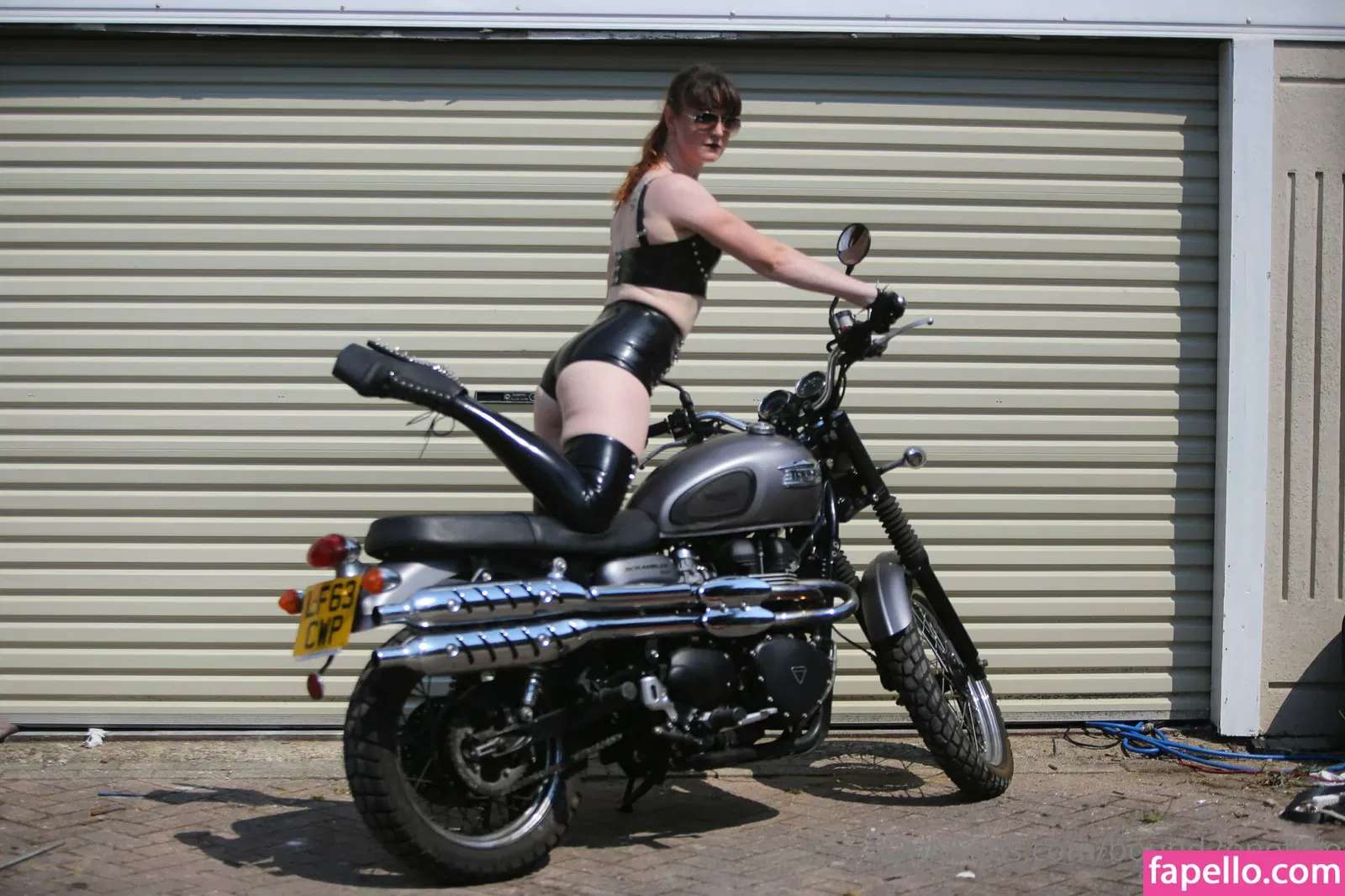 bound2onefree Onlyfans Photo Gallery 