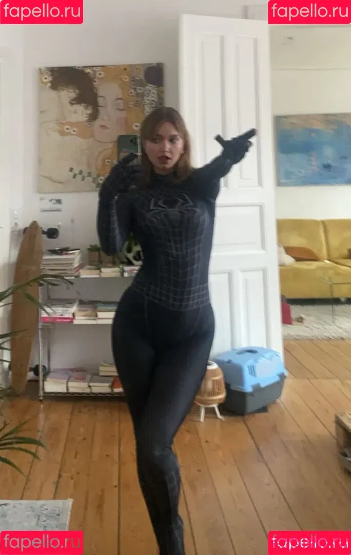 Emily Anouk Dorn Onlyfans Photo Gallery 